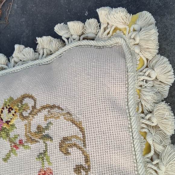 Aubusson  petit  point  floral  tassel  rectangular  pillow - Picture 9 of 16